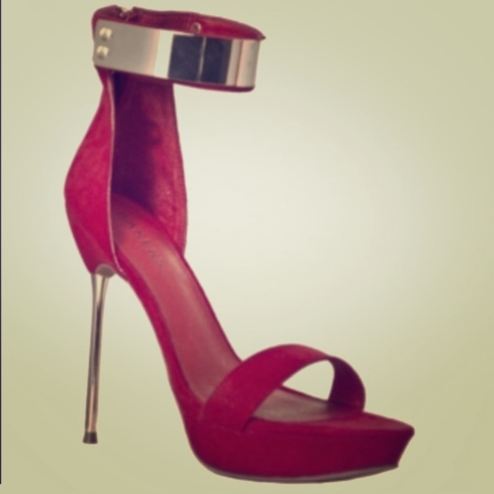 Red Suede stilettos 👠